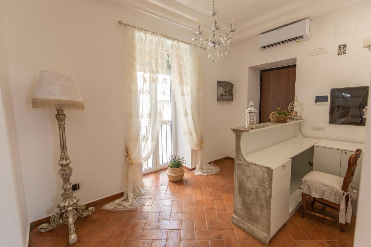 B&B Dimora Mazzarino Napoli Ngoại thất bức ảnh